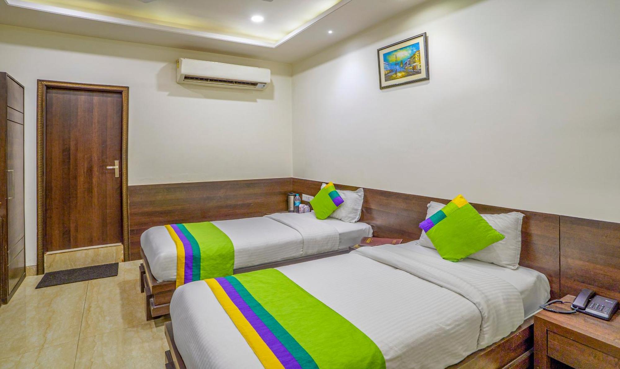 Treebo Bliss Hotel Jaipur Luaran gambar